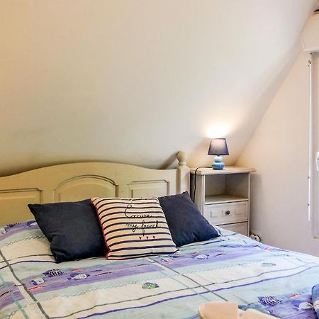 Awesome Apartment In Vasteville With Kitchenette Esterno foto
