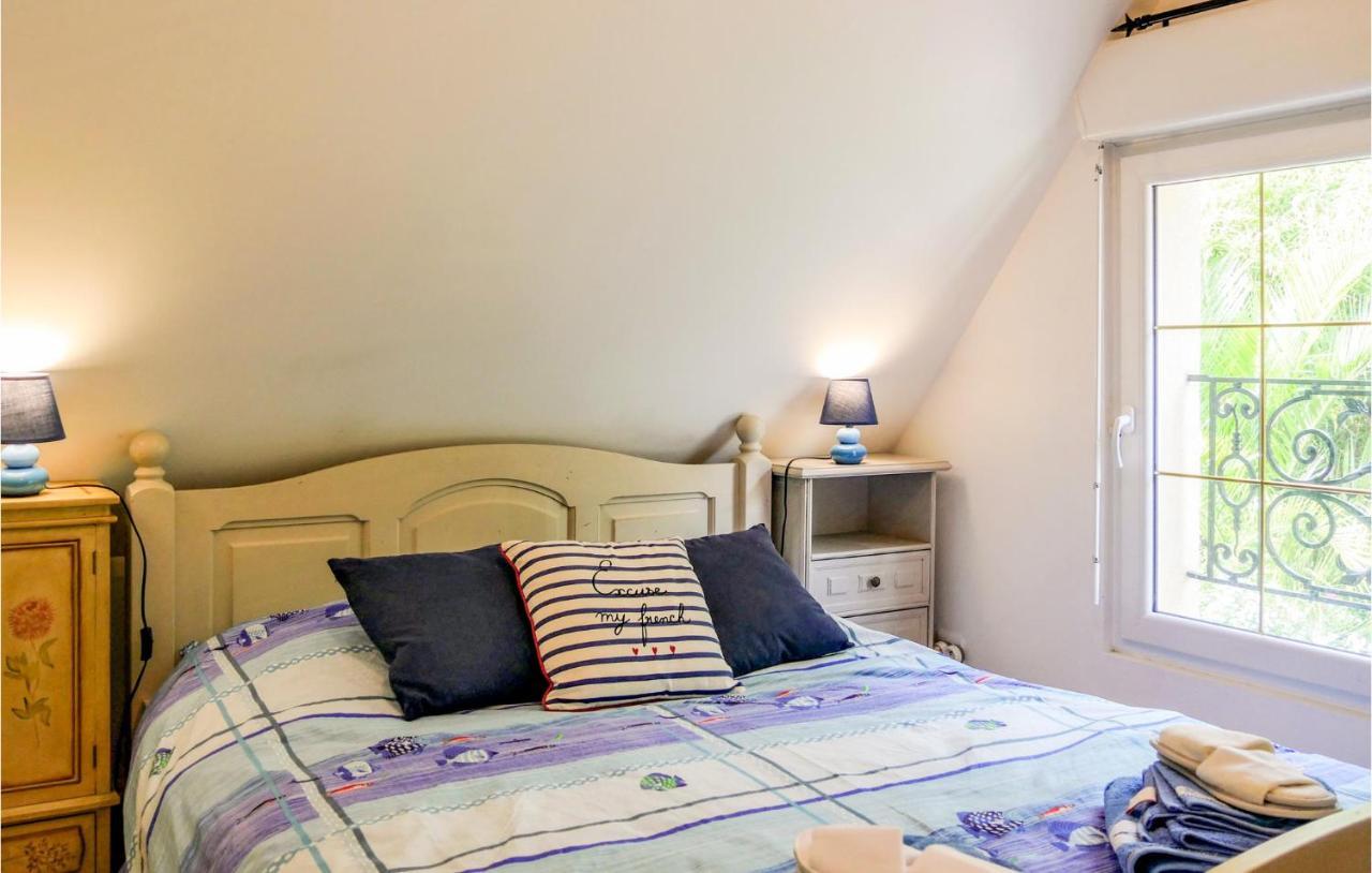 Awesome Apartment In Vasteville With Kitchenette Esterno foto